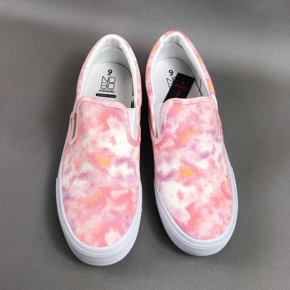 No Boundaries Women’s Twin Gore Casual Slip On Shoe - Picture 2 of 10